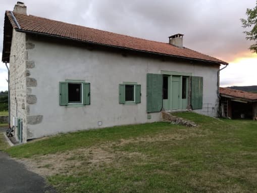 La maison avec vue coté entrée des hôtes
